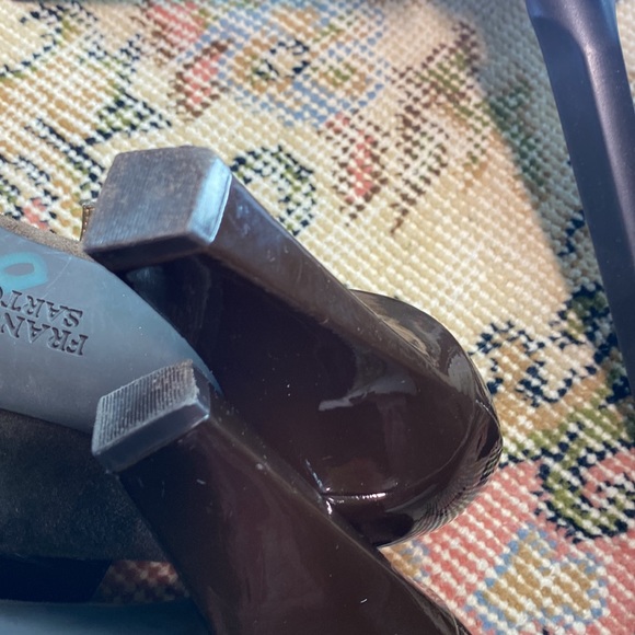 Womens FRANCO SARTO Thick heeled PUMPS W/ Buckle Strap Brown Suede & Patent!👠❤️ - Picture 8 of 10